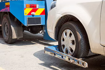 Top-Notch Wheel Lift Towing in Cherrywood, TX